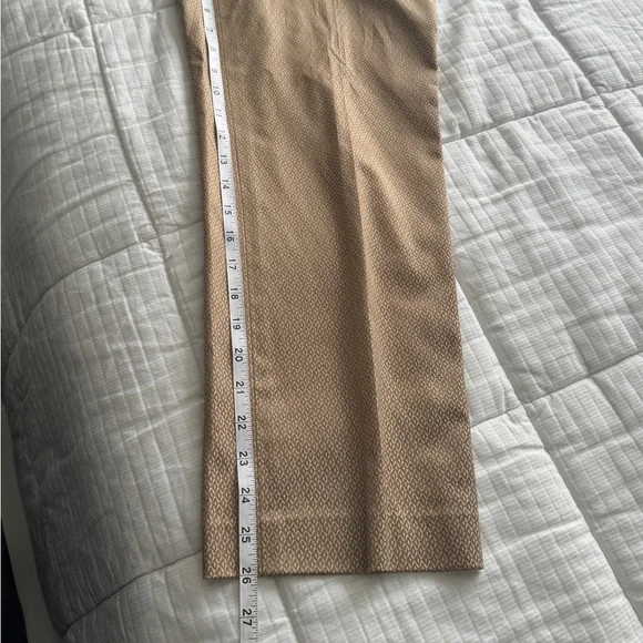 Talbots beige geometric shape pants, size 6P - Picture 5 of 8
